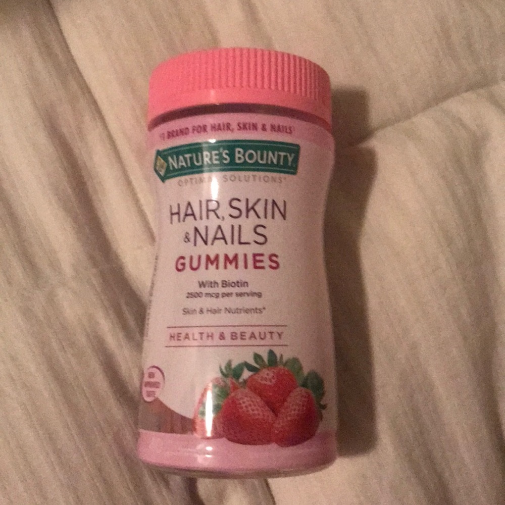 Hair, skin & nails gummies!☀️